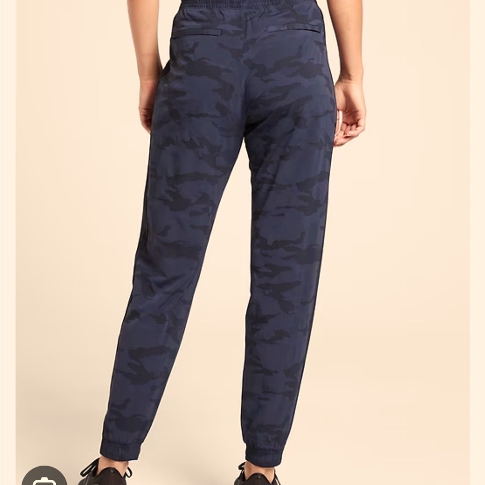 Athleta Brooklyn Camo jogger, 8 tall, dress blue